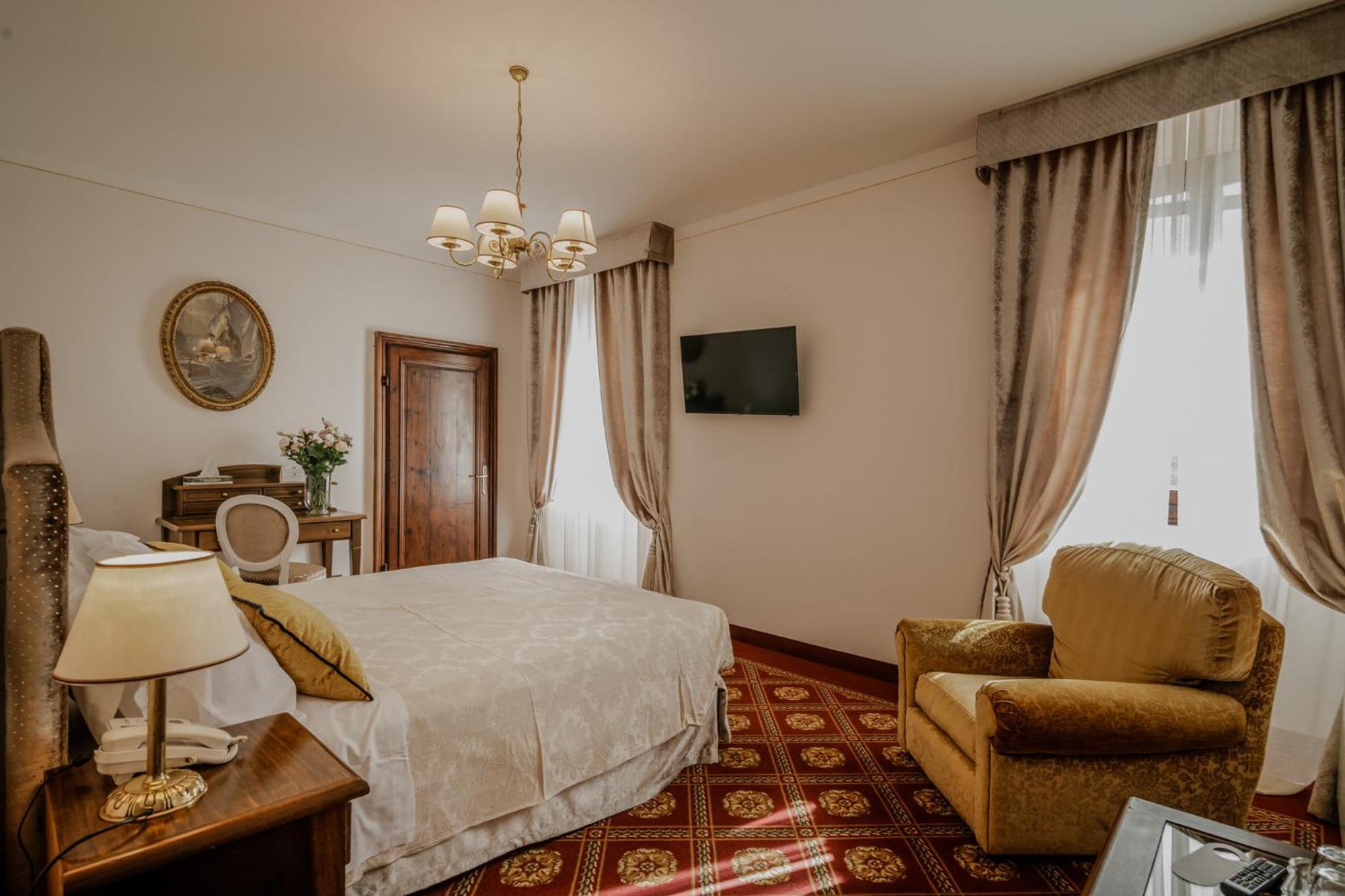 Villa Lecchi Hotel Wellness Colle di Val d'Elsa Exterior foto
